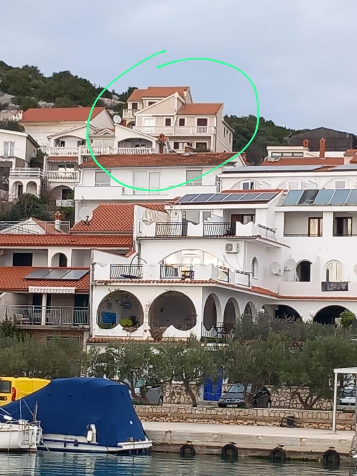 Apartmani Frkic Тисно Экстерьер фото